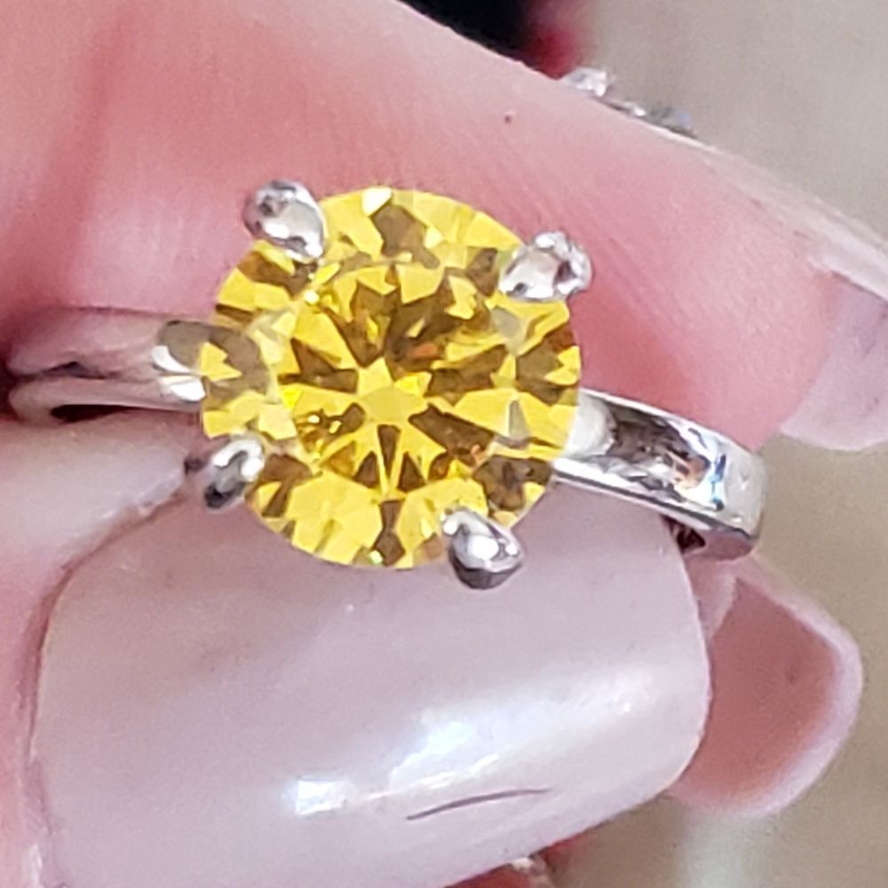 NWT 3ct Canary yellow topaz ring CHARMING SOLITAIRE 925 Sterling Vtg Look